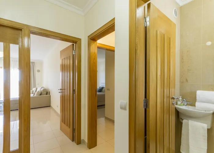 아파트 Millennium Plaza